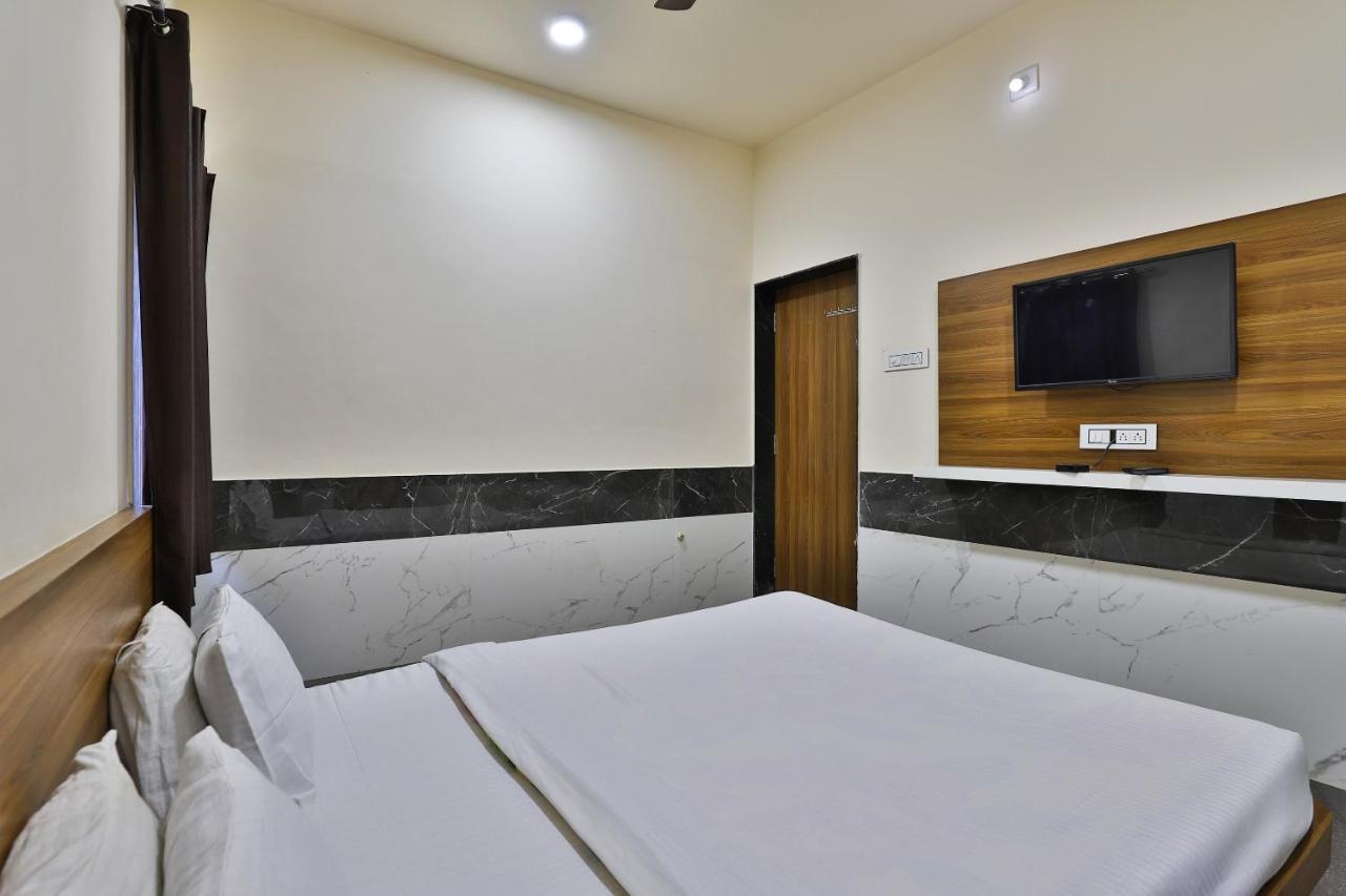 Spot On 37366 Hotel Mahalaxmi Dwārka Dış mekan fotoğraf