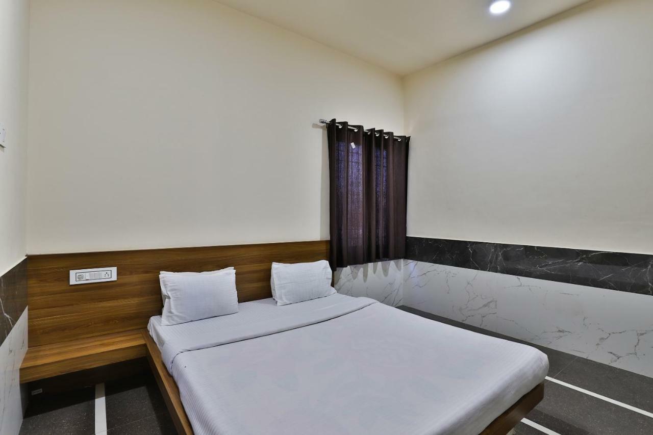 Spot On 37366 Hotel Mahalaxmi Dwārka Dış mekan fotoğraf