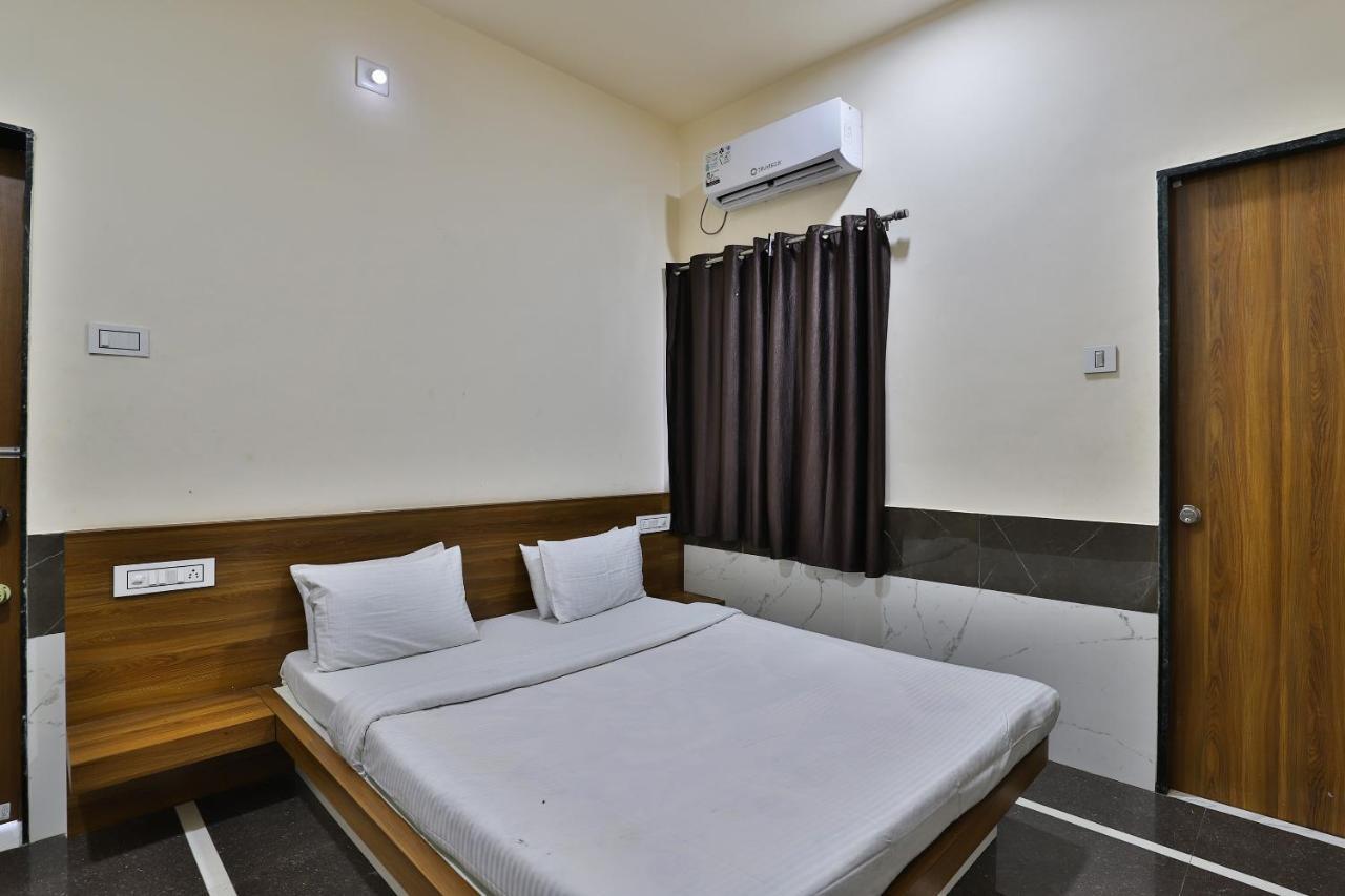 Spot On 37366 Hotel Mahalaxmi Dwārka Dış mekan fotoğraf